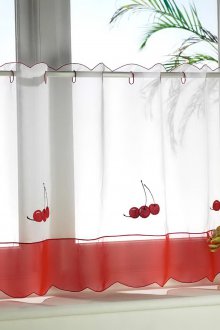 Къси завеси от тюл