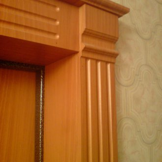 Декоративни склонове на вратата