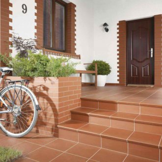 Клинкерни тухлени склонове на вратата