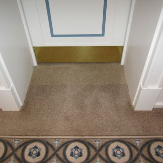 Наклони от панели на вратата