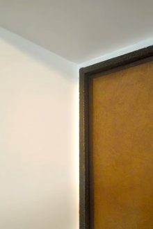 Мазилка склонове на вратата