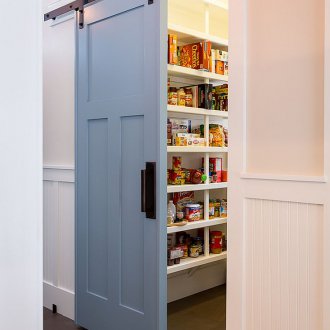 Синя кухненска врата