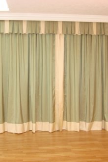 Пръчка за бяла завеса