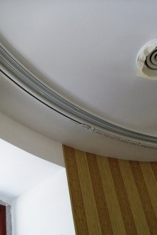 Радиус завеса прът