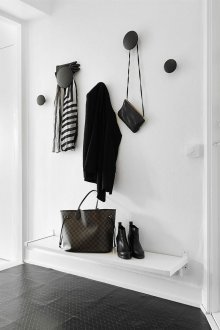 White wallpaper for the hallway