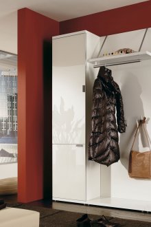 Red wallpaper for the hallway