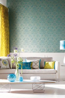 Жълти завеси в интериора