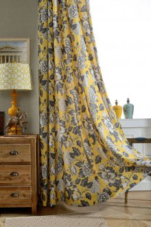 Жълти кънтри завеси