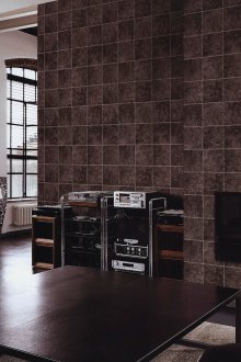 Кафяв тапет под кожата