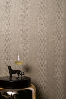 Тапет под кожата на змия