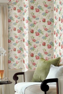 Безшевен тапет с рози