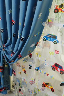 Завеси за момчето с коли