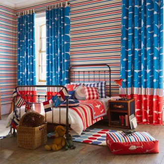 Завеси за стаята на момчето със самолети