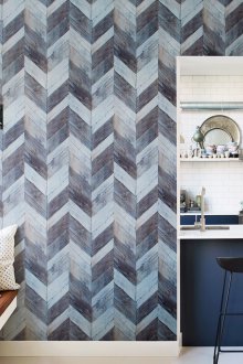 Тапет под дървото