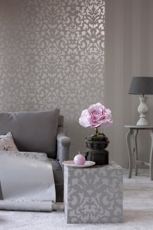 Тапети с метален модел