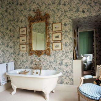 Тапет с модел в банята