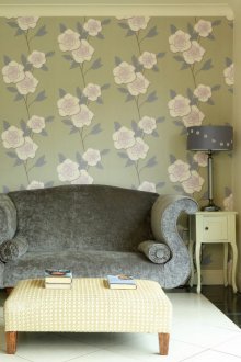 Тапет в зелено с модел