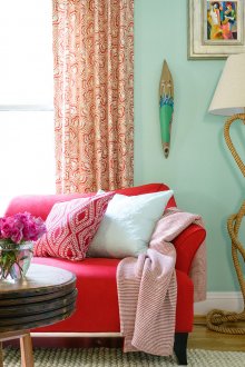 Boho style living room with original table lamp