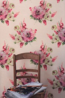 Текстилен розов тапет