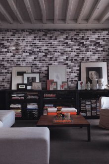 Настолен таванско помещение в хола