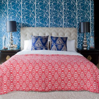 Син тапет с модел на дървета