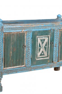 Chest of drawers in boho style
