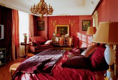 Red baroque wallpaper