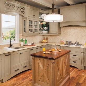Кухненски шкафове в кънтри стил