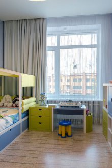 Комбинирани завеси в детската стая