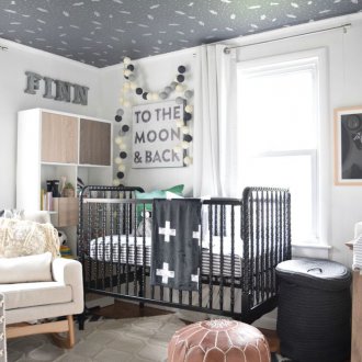 Хартиени тапети на тавана