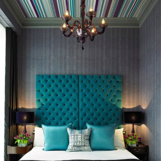 Тапет на тавана в спалнята