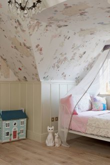 Тапет за стаята на момичето в пастелни цветове