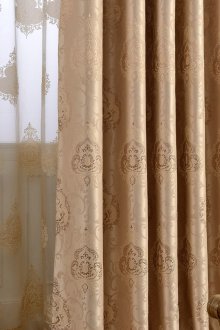 Бежови шарени завеси
