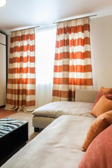 Оранжеви пердета