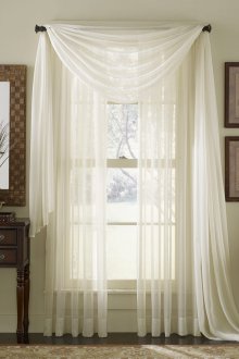 Завеси от воал с ламбрекен