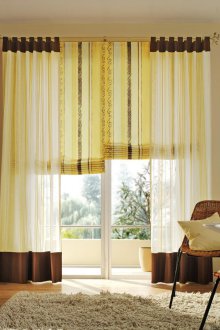 Жълти воали завеси
