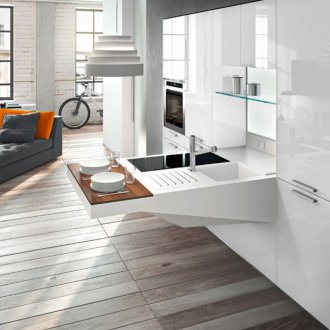 Бяла гланцирана кухня трансформатор