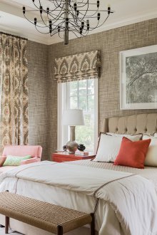 Бежови шарени завеси