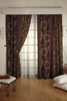 Кафяви шарени завеси