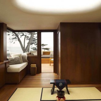 Minimalist Japanese bedroom