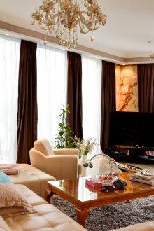 Завеси Венге на панорамни прозорци