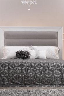 Бяло легло в спалнята