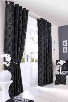 Черни и бели памучни завеси