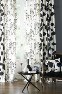Черни и бели шарени завеси
