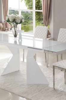 Трансформаторна маса в модерен стил