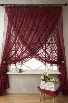 Бургундски тюл