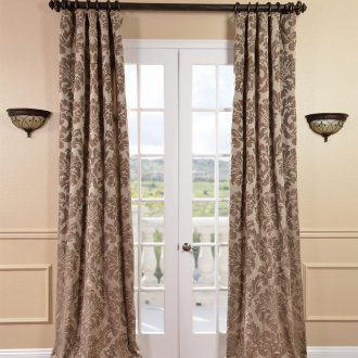 Жакардови завеси в къщата