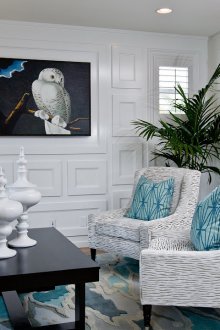 Тюркоазен диван в хола