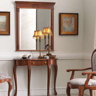 Странична маса в коридора