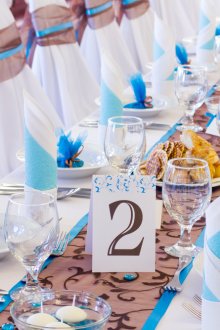 Направете украса за сватбена маса